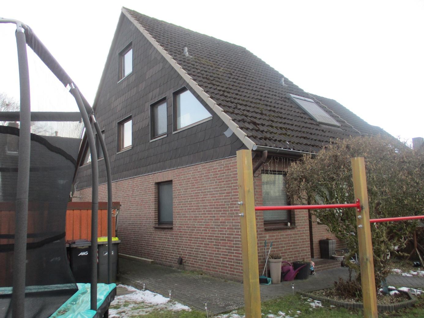 Foto 2 von 2 — Reihenhaus