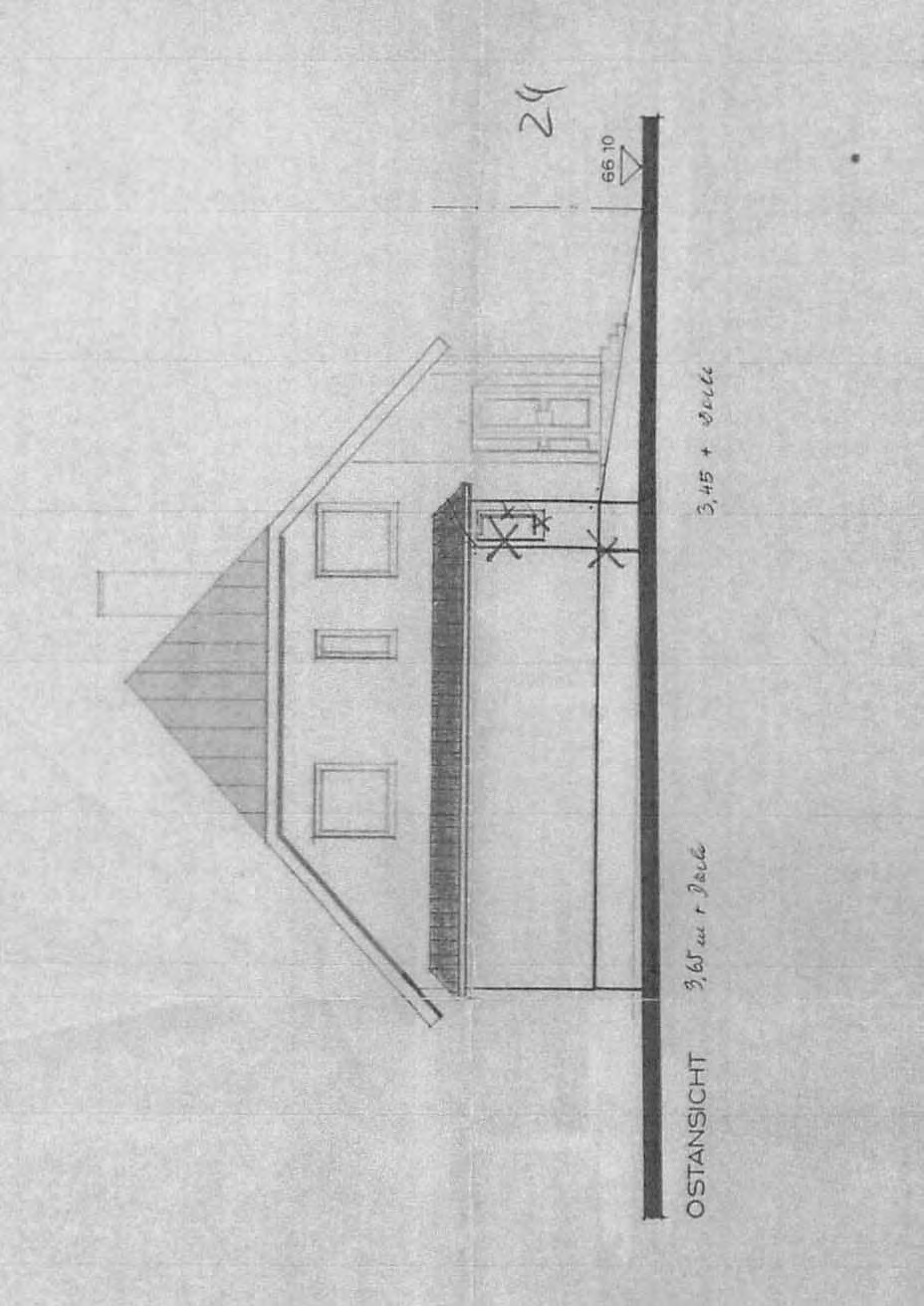 Foto 14 von 16 — Einfamilienhaus, Garage
