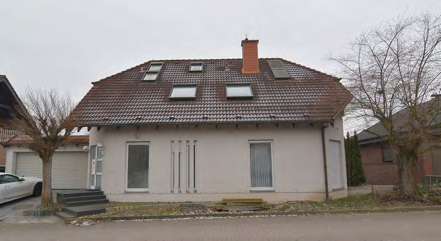 Foto 3 von 16 — Einfamilienhaus, Garage