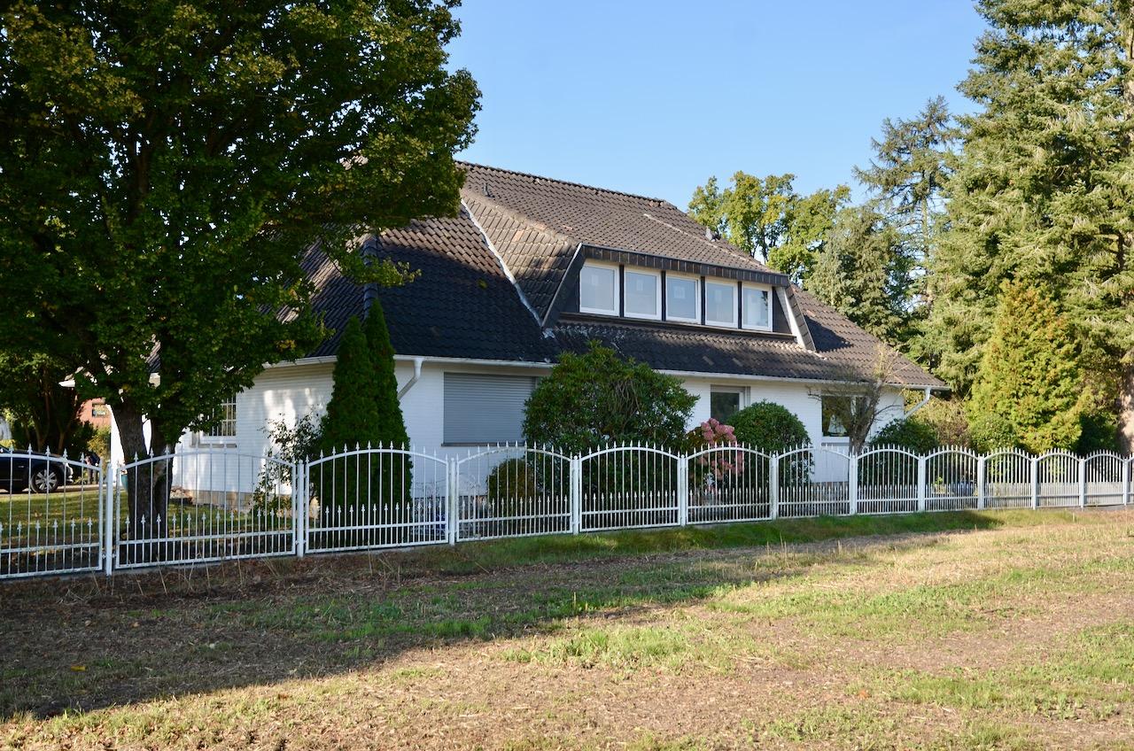 Foto 2 von 3 — Einfamilienhaus