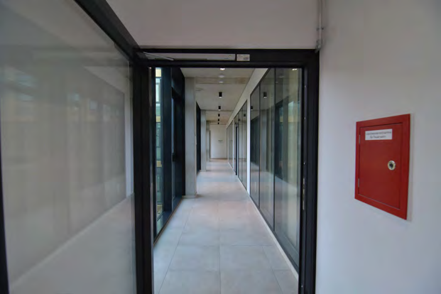 Foto 15 von 33 — gewerblich genutztes Grundstück, 6-geschossiges Bürogebäude