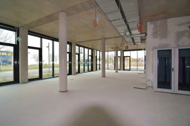 Foto 9 von 33 — gewerblich genutztes Grundstück, 6-geschossiges Bürogebäude