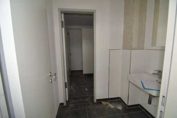 Foto 8 von 33 — gewerblich genutztes Grundstück, 6-geschossiges Bürogebäude