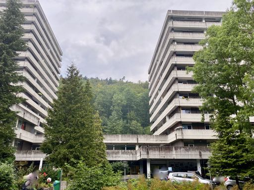 Foto 3 von 6 — Gewerbeeinheit (z.B. Laden, Büro)