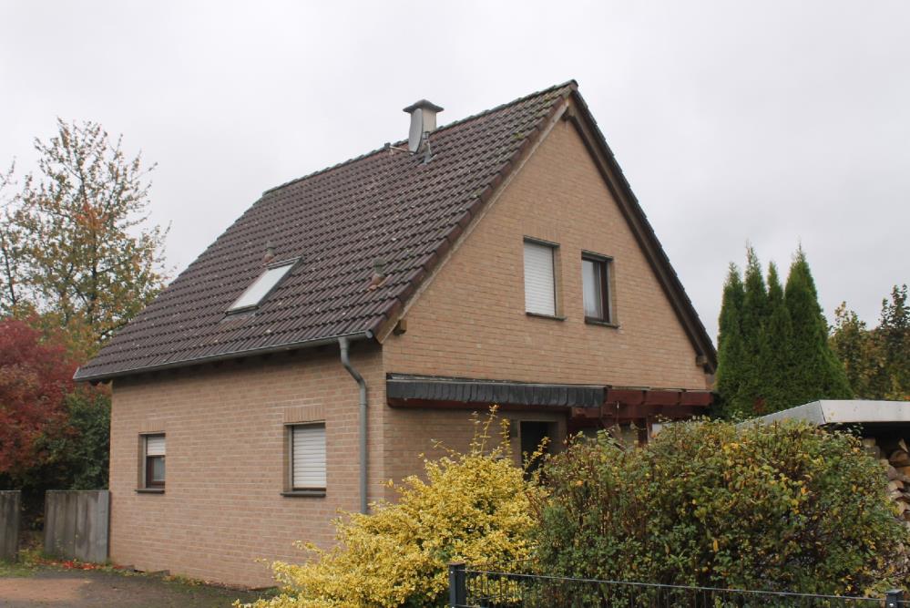 Foto 1 von 2 — Einfamilienhaus