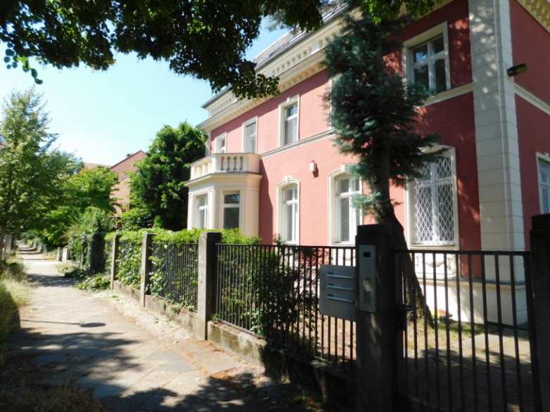 Foto 1 von 85 — Einfamilienhaus