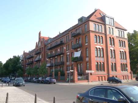 Foto 1 von 32 — Eigentumswohnung (1 bis 2 Zimmer)