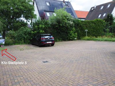 Foto 2 von 12 — Eigentumswohnung (1 bis 2 Zimmer), Kfz-Stellplatz