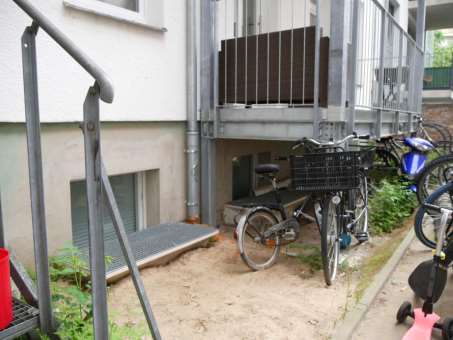Foto 22 von 32 — Gewerbeeinheit (z.B. Laden, Büro), als Ferienwohnung genutzt