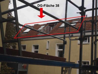 Foto 2 von 16 — Wohn-/Geschäftshaus, Dachraum