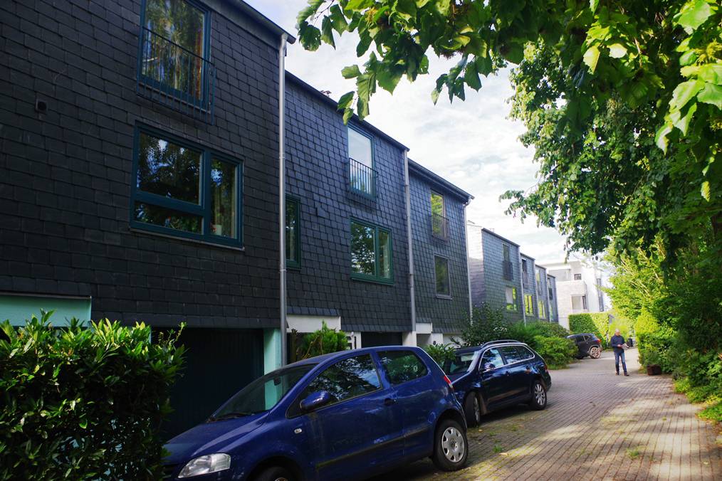 Foto 3 von 6 — unbebautes Grundstück, Einfamilienhaus