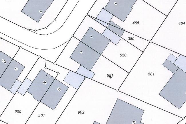 Foto 2 von 4 — Garage, Doppelhaushälfte, mit Erbbaurecht belastetes Grundstück