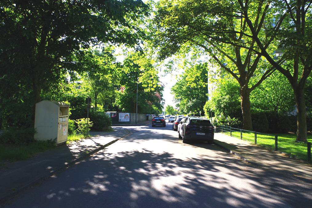 Foto 6 von 10 — Garage, Eigentumswohnung (3 bis 4 Zimmer)