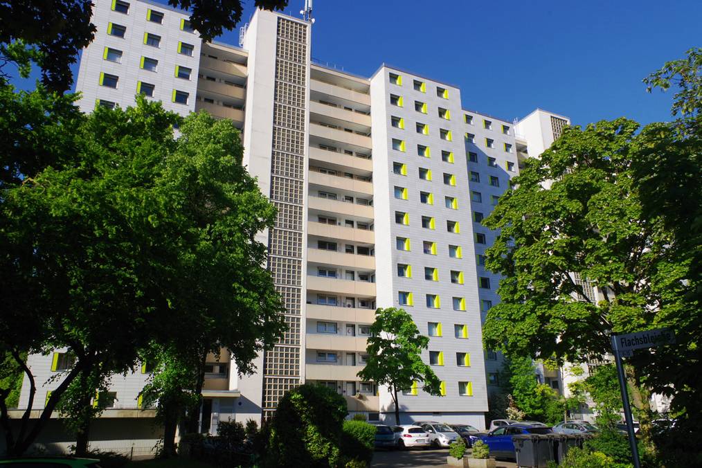 Foto 4 von 10 — Garage, Eigentumswohnung (3 bis 4 Zimmer)