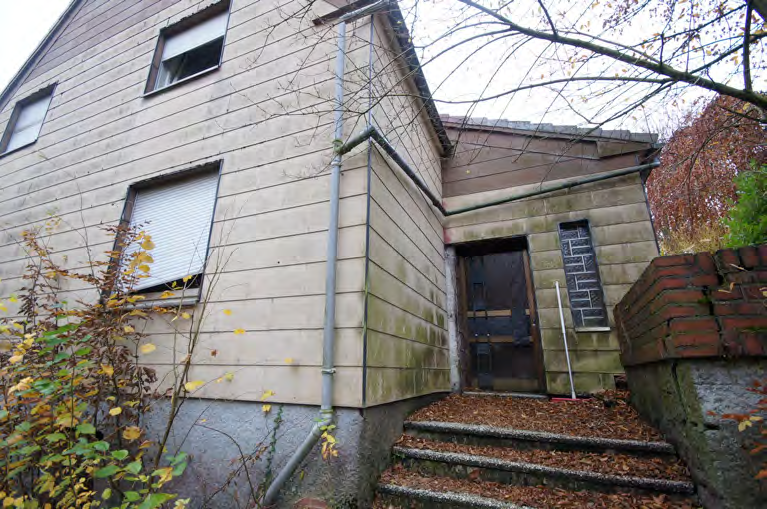 Foto 4 von 7 — Garage, Einfamilienhaus, Garage, Einfamilienhaus