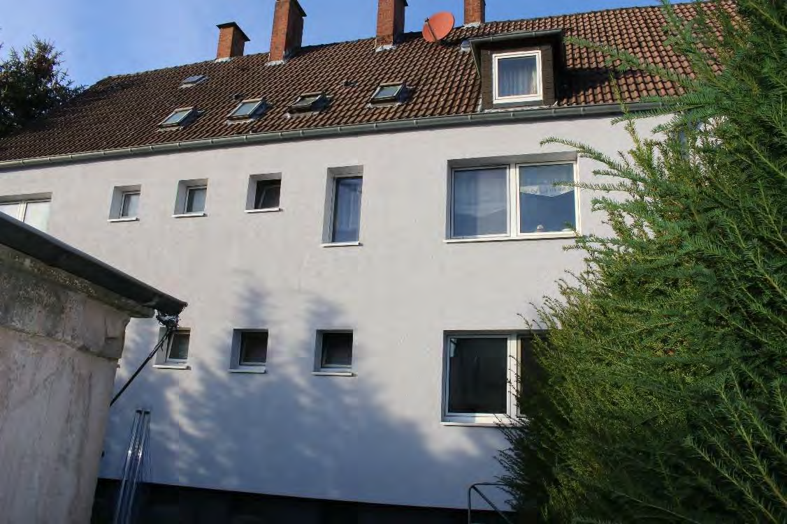 Foto 10 von 78 — Garage, Mehrfamilienhaus