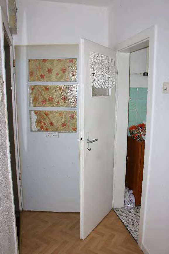 Foto 50 von 78 — Garage, Mehrfamilienhaus