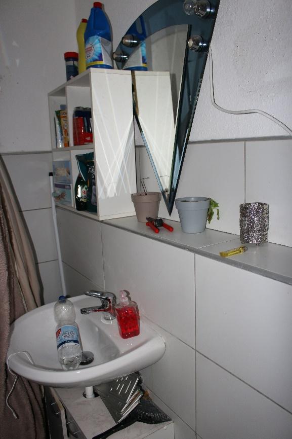 Foto 94 von 99 — Eigentumswohnung (3 bis 4 Zimmer), Die ETW Nr. 4 wird zusammen mit der ETW Nr. 3 und der ETW Nr. 5 als wirtschaftliche Einheit genutzt und ist zum Wertermittlungsstichtag als Einheit vermietet.