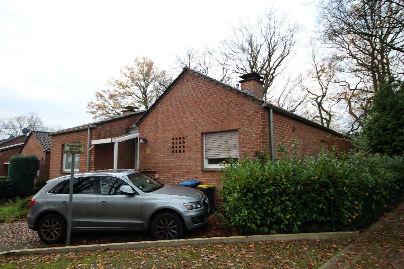 Foto 9 von 14 — Kfz-Stellplatz, Doppelhaushälfte