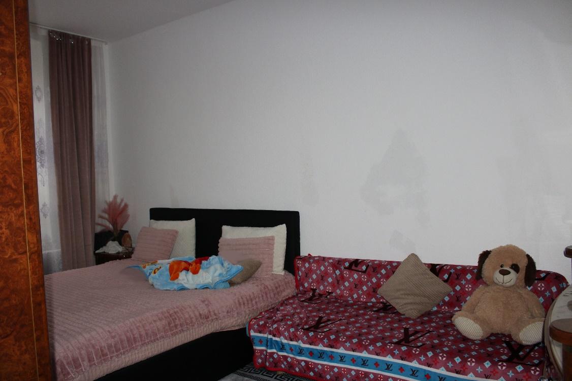 Foto 76 von 88 — Eigentumswohnung (3 bis 4 Zimmer), Die ETW Nr. 4 wird zusammen mit der ETW Nr. 3 und der ETW Nr. 5 als wirtschaftliche Einheit genutzt und ist zum Wertermittlungsstichtag als Einheit vermietet.