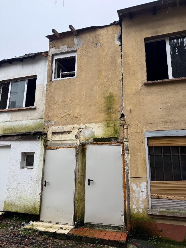 Foto 83 von 88 — Eigentumswohnung (3 bis 4 Zimmer), Die ETW Nr. 4 wird zusammen mit der ETW Nr. 3 und der ETW Nr. 5 als wirtschaftliche Einheit genutzt und ist zum Wertermittlungsstichtag als Einheit vermietet.