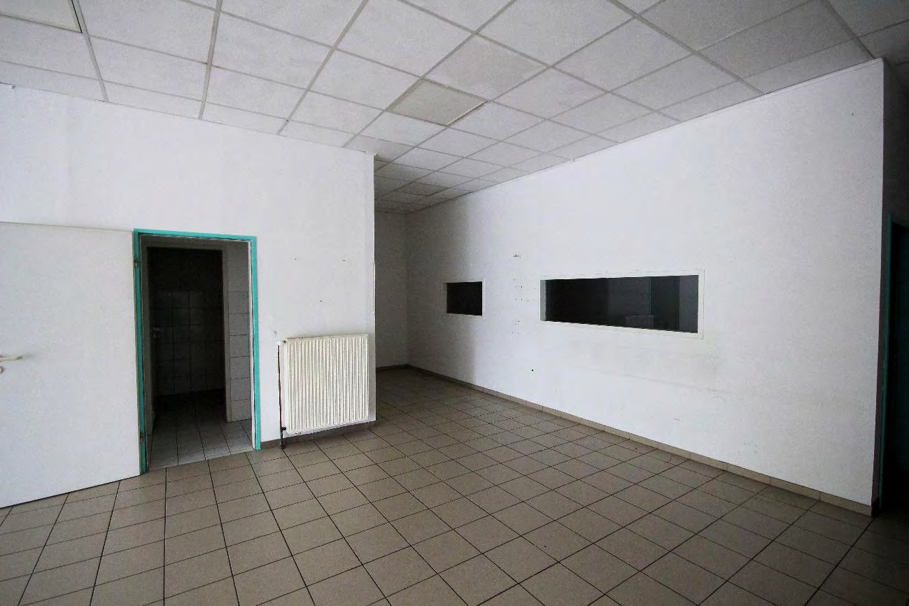 Foto 13 von 19 — Gewerbeeinheit (z.B. Laden, Büro)