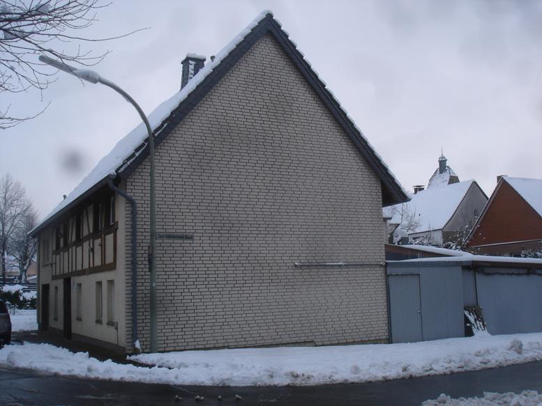 Foto 1 von 4 — Garage, Einfamilienhaus, ohne Innenbesichtigung