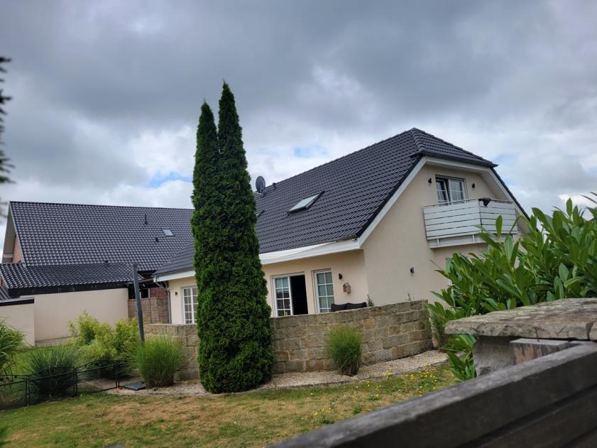 Foto 6 von 6 — Einfamilienhaus, bebautes Erbbaurecht (Einfamilenhaus und Carport)