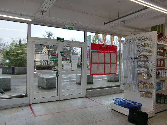 Foto 2 von 29 — Gewerbeeinheit (z.B. Laden, Büro), Gewerbeeinheit (z.B. Laden, Büro), Gewerbeeinheit (z.B. Laden, Büro)