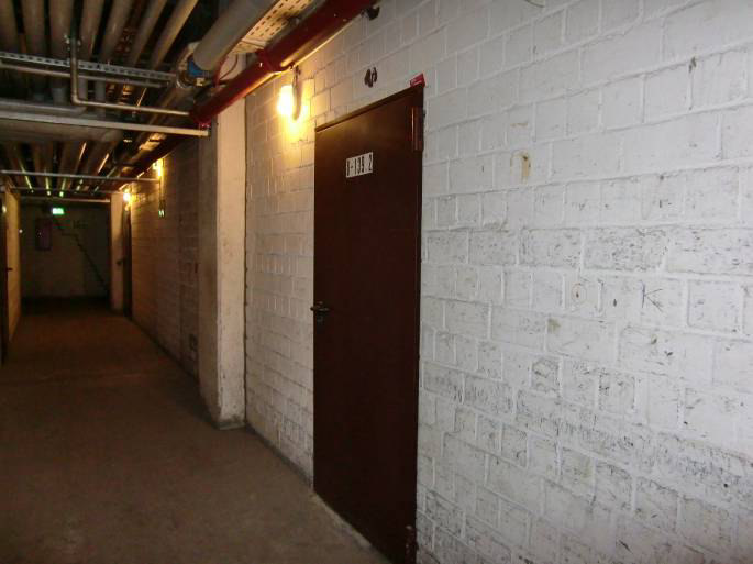 Foto 20 von 29 — Gewerbeeinheit (z.B. Laden, Büro), Gewerbeeinheit (z.B. Laden, Büro), Gewerbeeinheit (z.B. Laden, Büro)