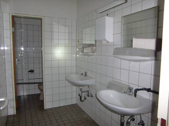 Foto 28 von 29 — Gewerbeeinheit (z.B. Laden, Büro), Gewerbeeinheit (z.B. Laden, Büro), Gewerbeeinheit (z.B. Laden, Büro)
