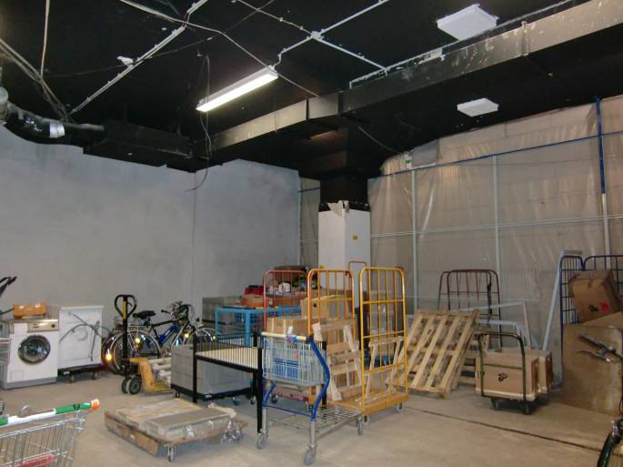 Foto 21 von 29 — Gewerbeeinheit (z.B. Laden, Büro), Gewerbeeinheit (z.B. Laden, Büro), Gewerbeeinheit (z.B. Laden, Büro)