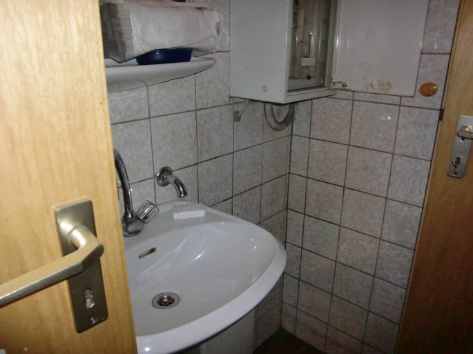 Foto 17 von 29 — Gewerbeeinheit (z.B. Laden, Büro), Gewerbeeinheit (z.B. Laden, Büro), Gewerbeeinheit (z.B. Laden, Büro)