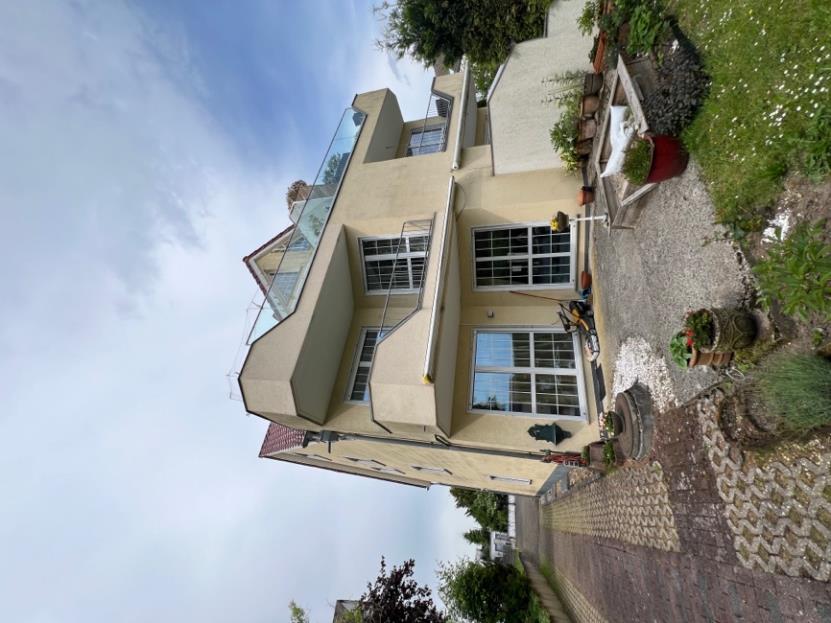 Foto 4 von 9 — Kfz-Stellplatz, Eigentumswohnung (3 bis 4 Zimmer), Sondernutzungsrecht Garten