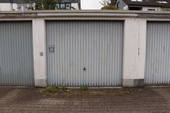 Foto 7 von 15 — Reihenhaus, Garage