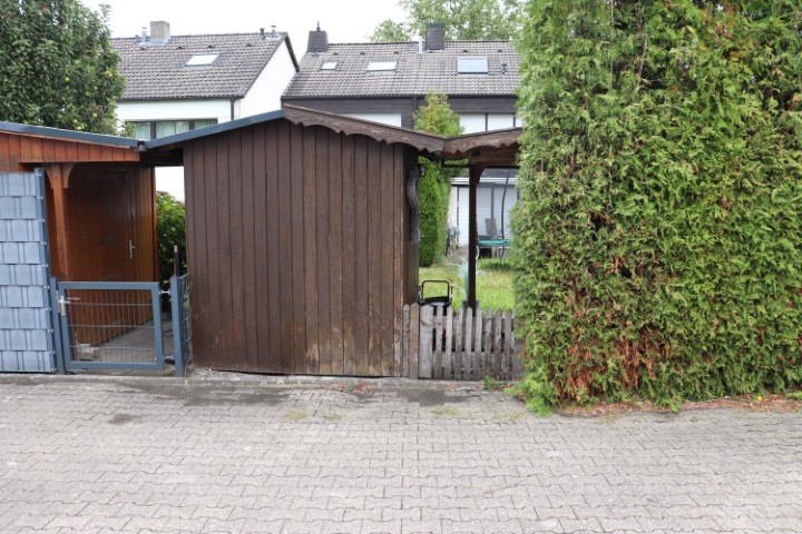Foto 4 von 15 — Reihenhaus, Garage