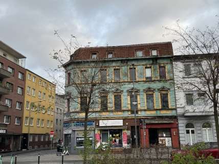Foto 1 von 16 — Wohn-/Geschäftshaus