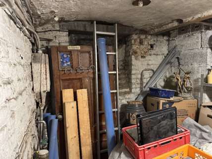 Foto 10 von 16 — Wohn-/Geschäftshaus