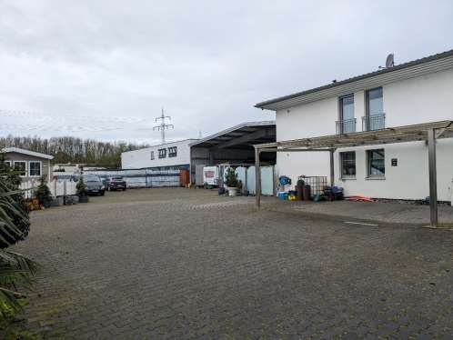 Foto 6 von 7 — Wohn-/Geschäftshaus