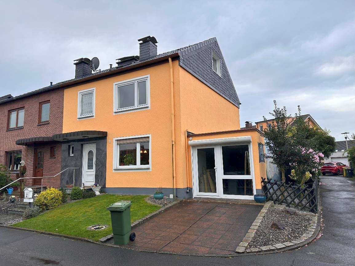 Foto 4 von 10 — Garage, Doppelhaushälfte
