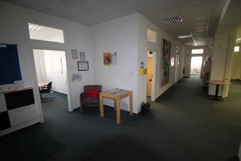 Foto 39 von 78 — Gewerbeeinheit (z.B. Laden, Büro)