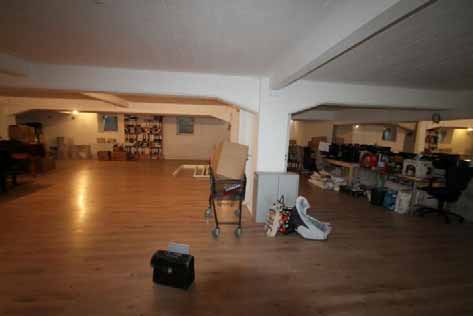 Foto 13 von 78 — Gewerbeeinheit (z.B. Laden, Büro)