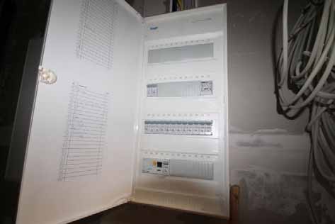 Foto 55 von 78 — Gewerbeeinheit (z.B. Laden, Büro)