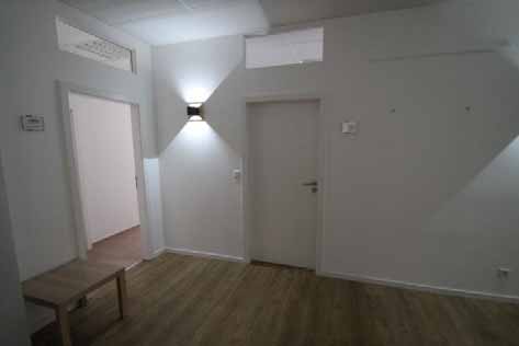 Foto 58 von 78 — Gewerbeeinheit (z.B. Laden, Büro)