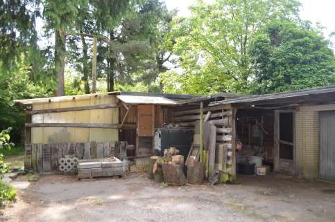 Foto 12 von 13 — Zweifamilienhaus, Garage