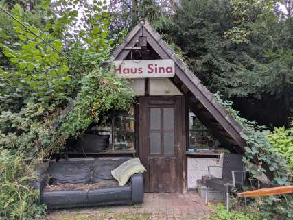 Foto 7 von 13 — Zweifamilienhaus, Garage