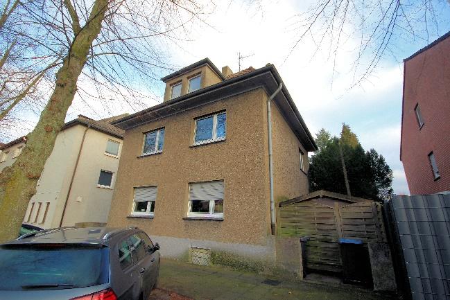 Foto 1 von 12 — Mehrfamilienhaus, Garage, Dreifamilienhaus mit Doppelgarage