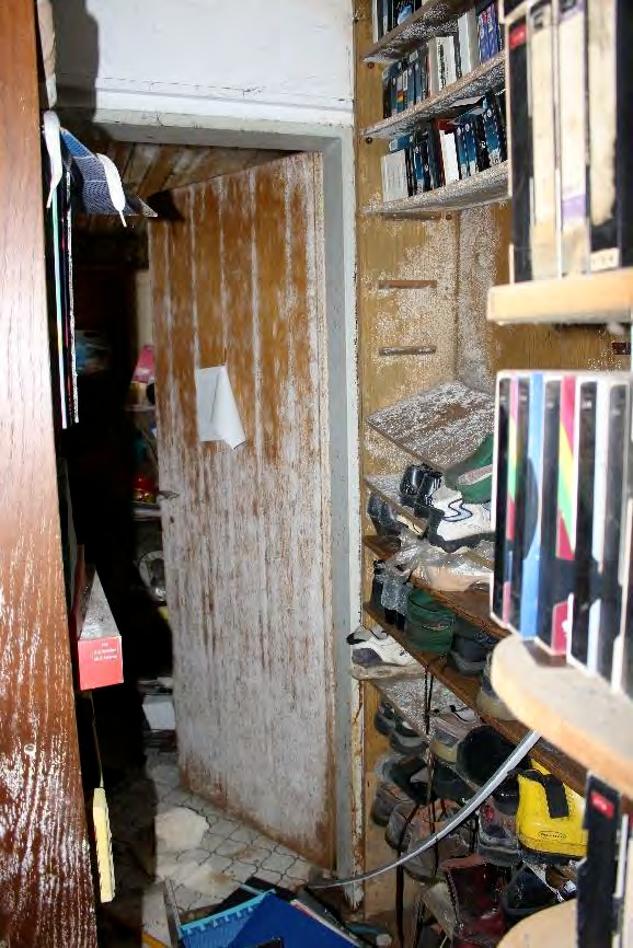 Foto 95 von 106 — unbebautes Grundstück, Garage, Einfamilienhaus
