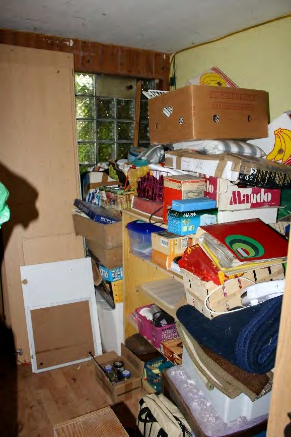 Foto 94 von 106 — unbebautes Grundstück, Garage, Einfamilienhaus