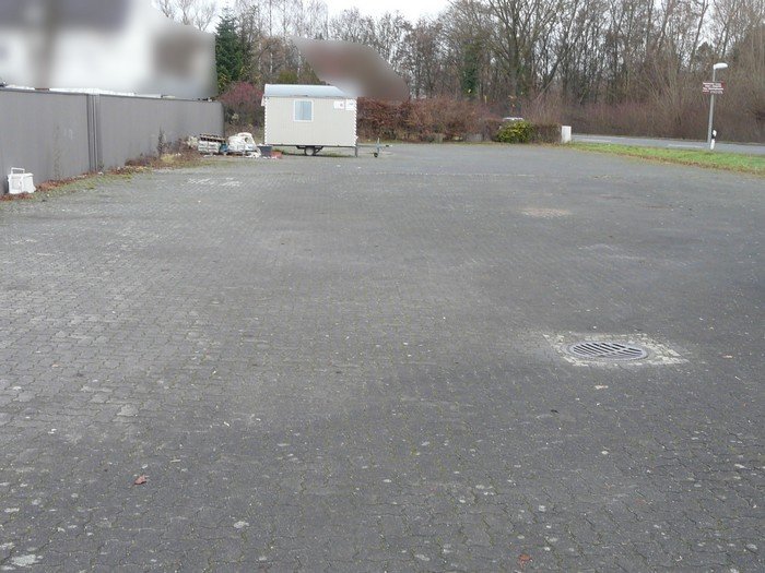 Foto 6 von 7 — Garage, Gewerbeeinheit (z.B. Laden, Büro), Einfamilienhaus